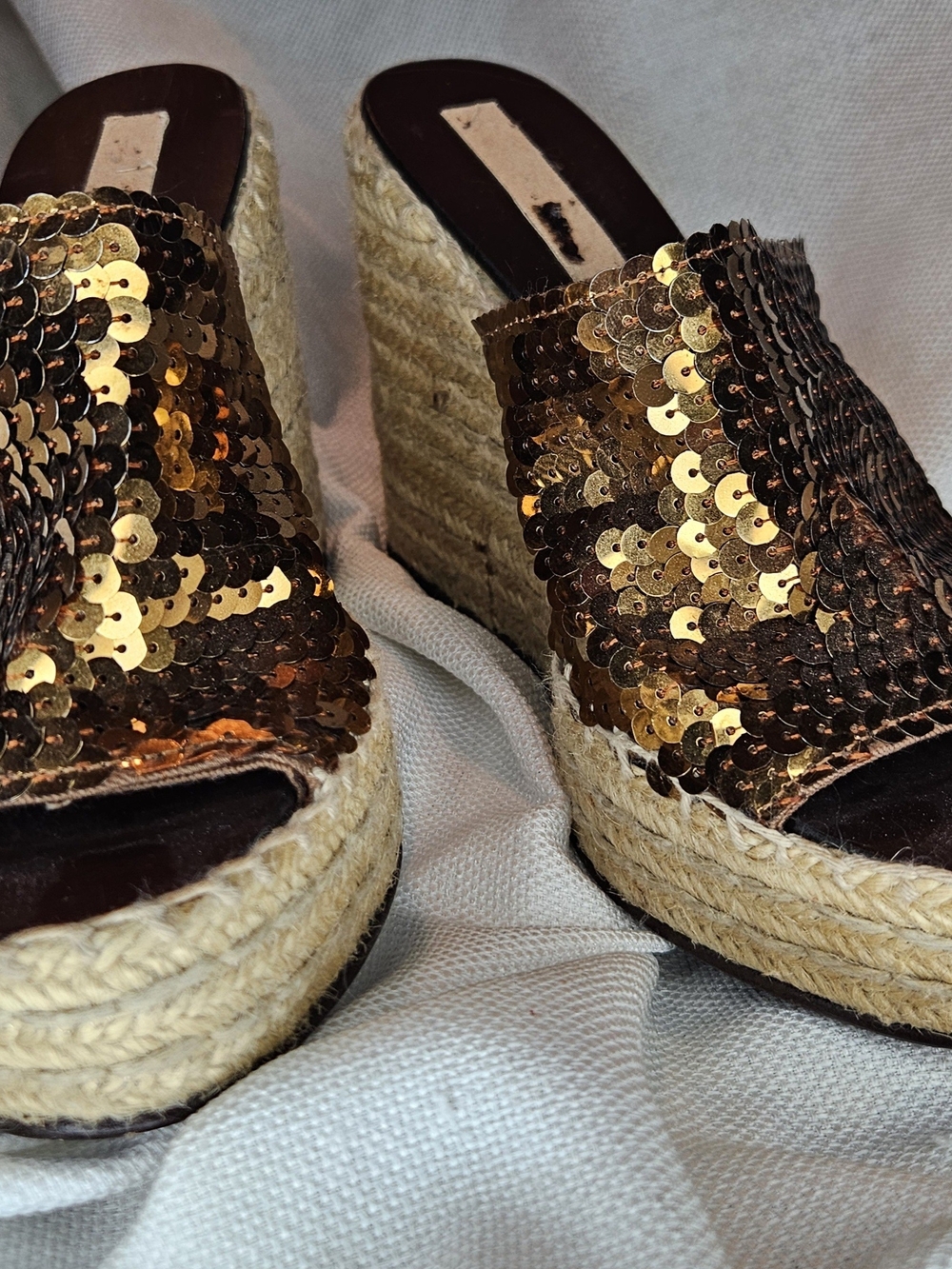 Marc Jacobs Gold Sequin Espadrille Wedge Slip-On size 6.5 - Picture 4 of 6